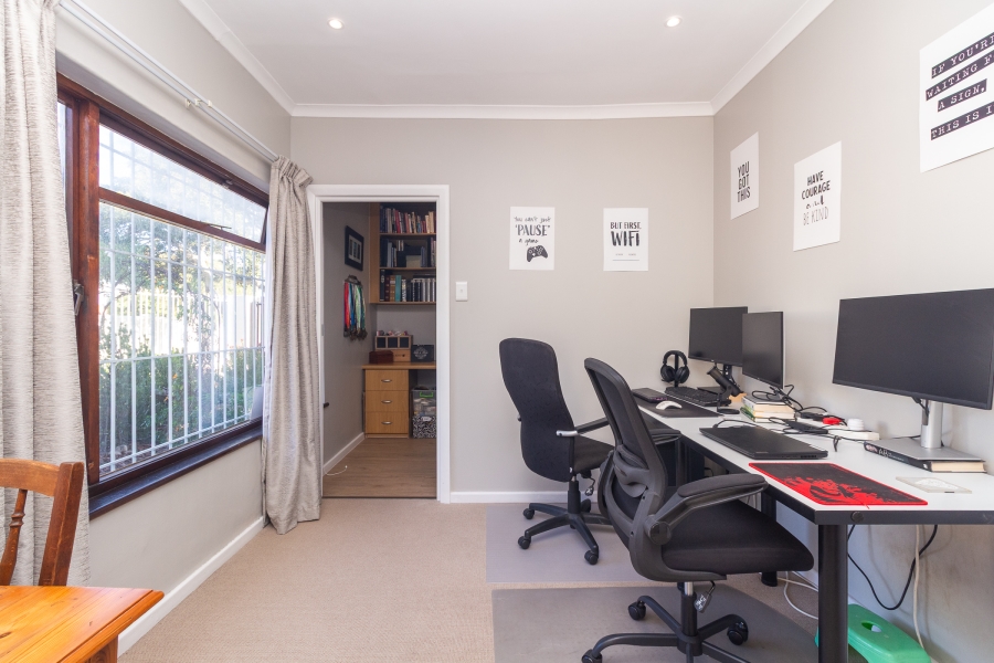 3 Bedroom Property for Sale in Pinelands Western Cape